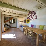 Il Poggio Di San Ruffino ホリデーパーク